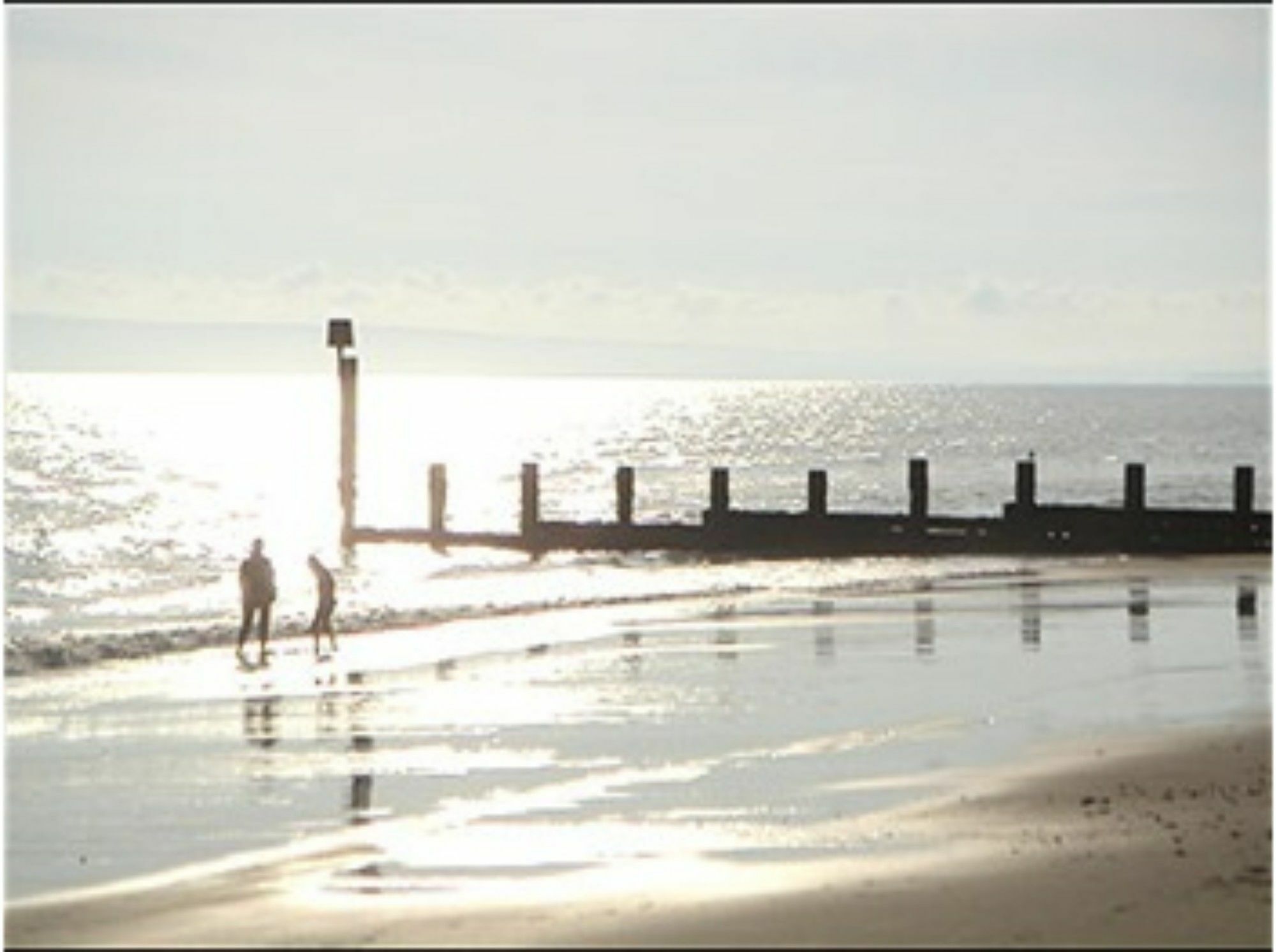 Sandy Bay Guest House Bournemouth Bagian luar foto