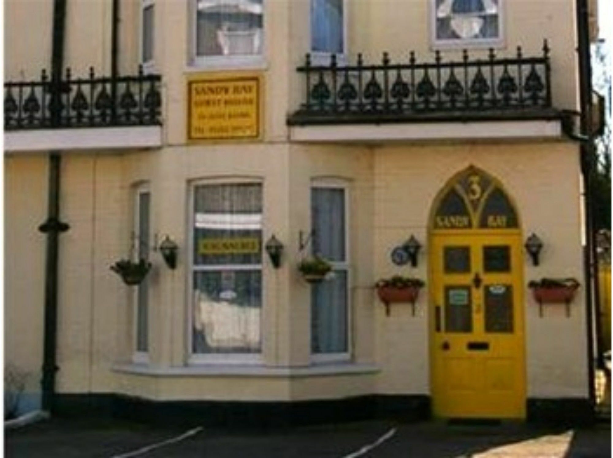 Sandy Bay Guest House Bournemouth Bagian luar foto